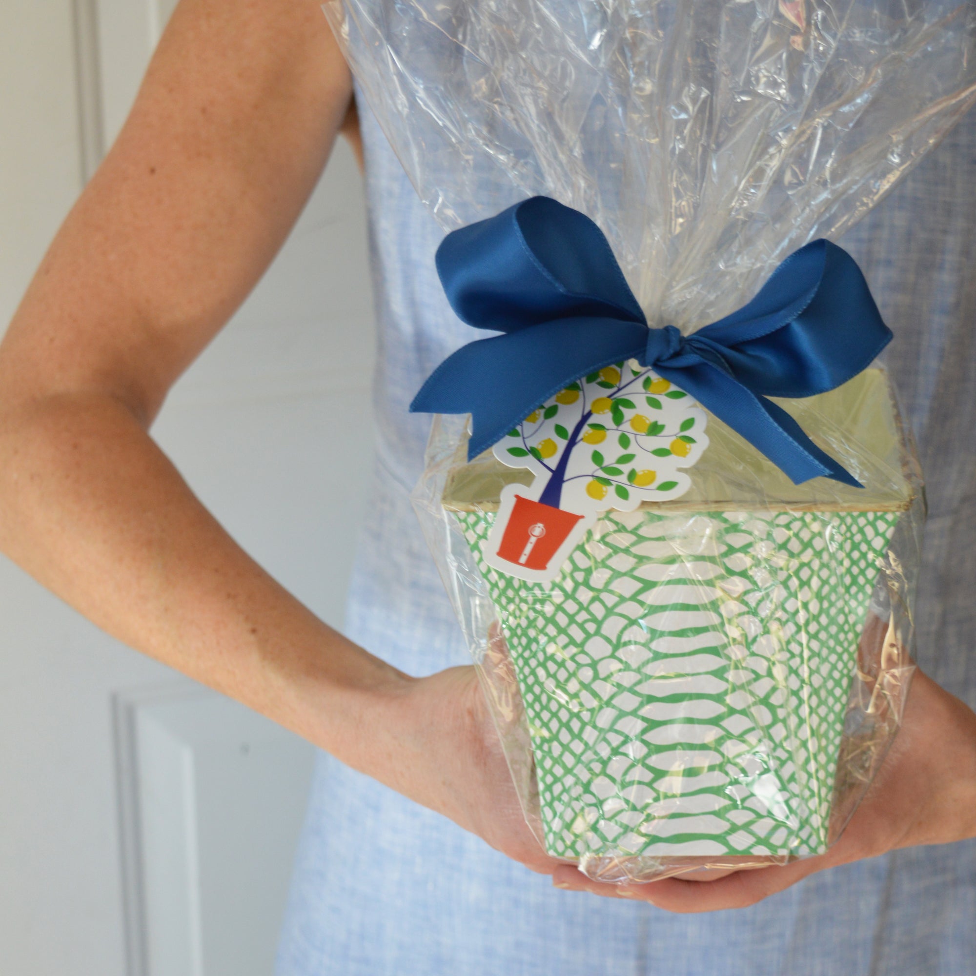 WH Hostess x Hedge Farm Candles