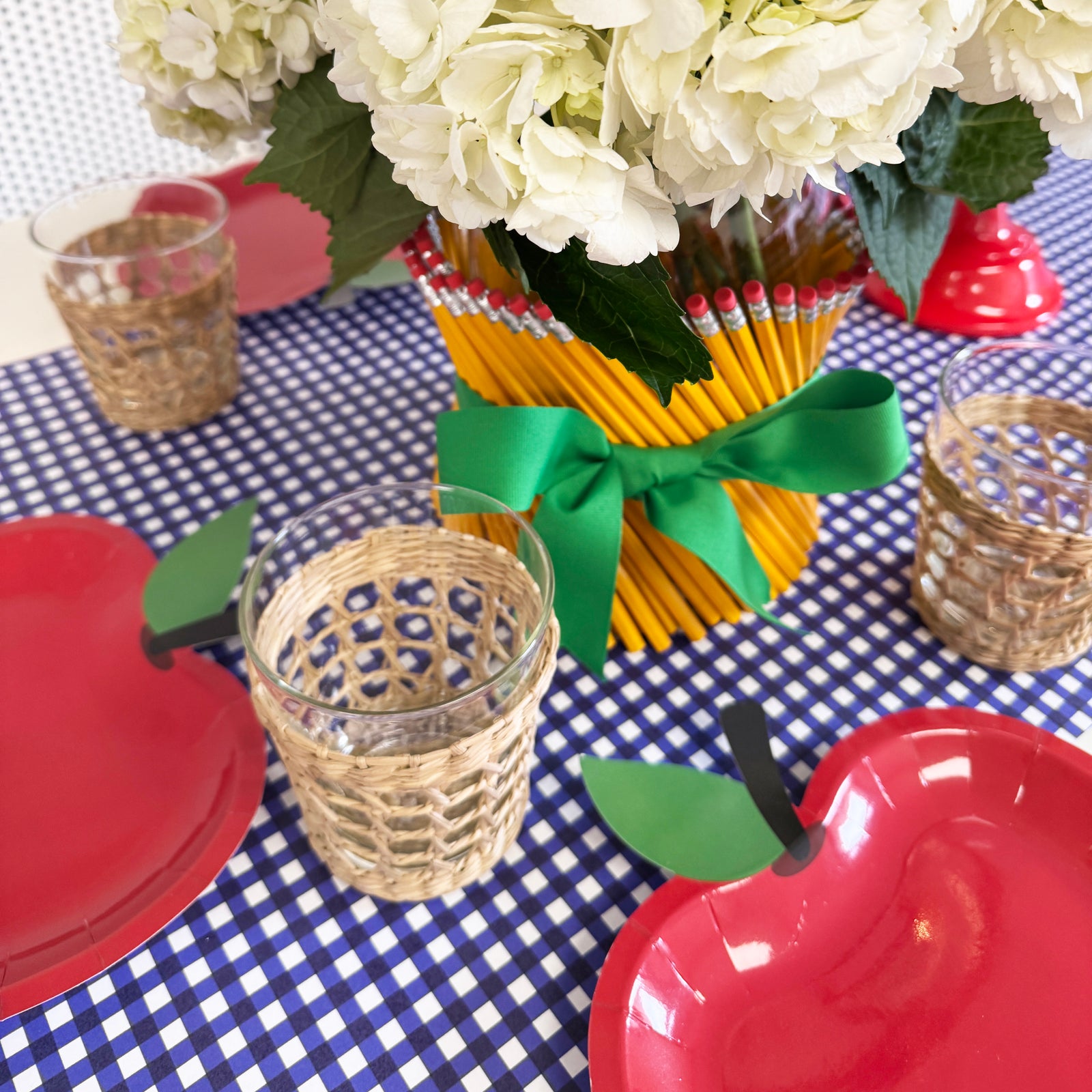 Apple Paper Plates | Set of 8