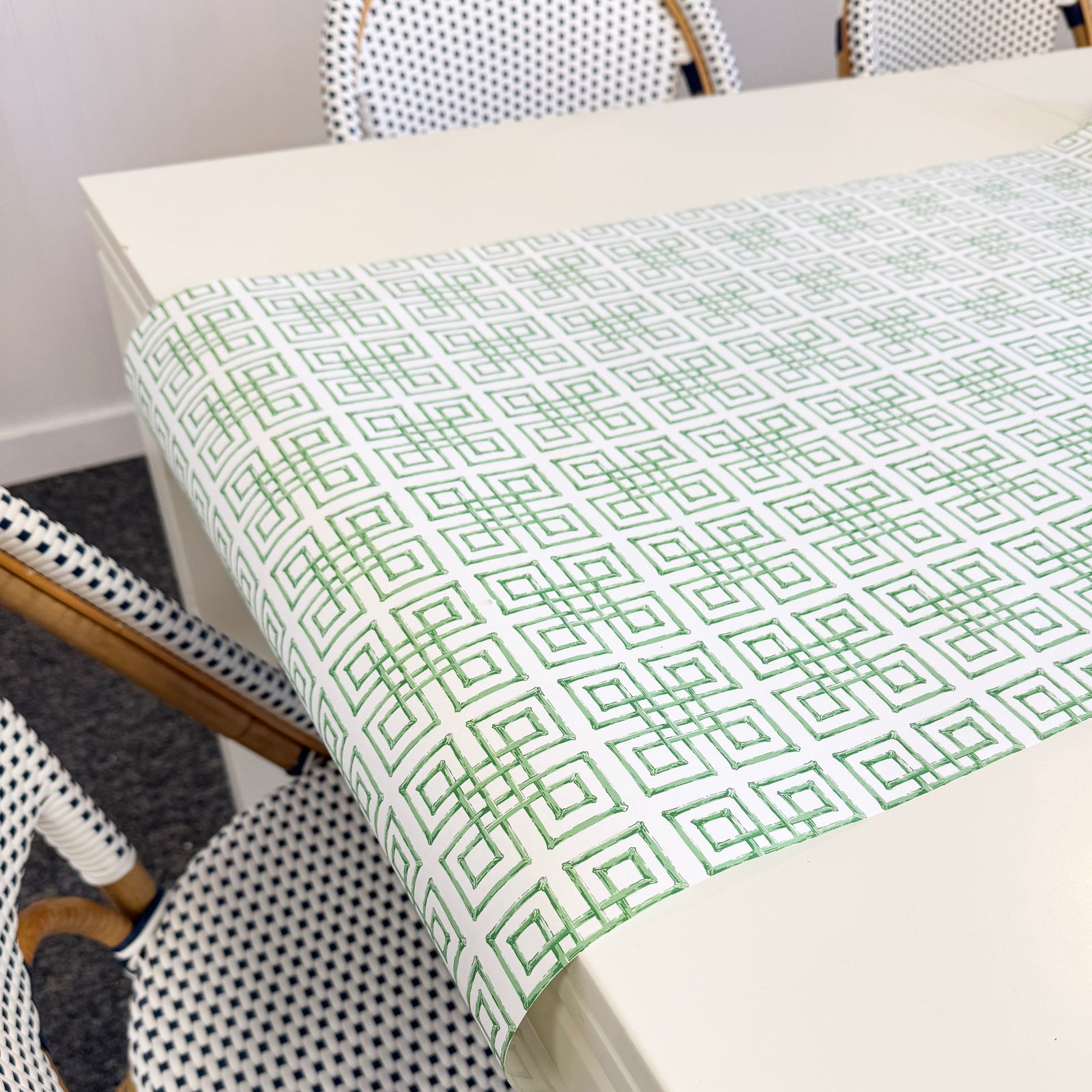 Paper Table Runner | Green Bamboo Fret
