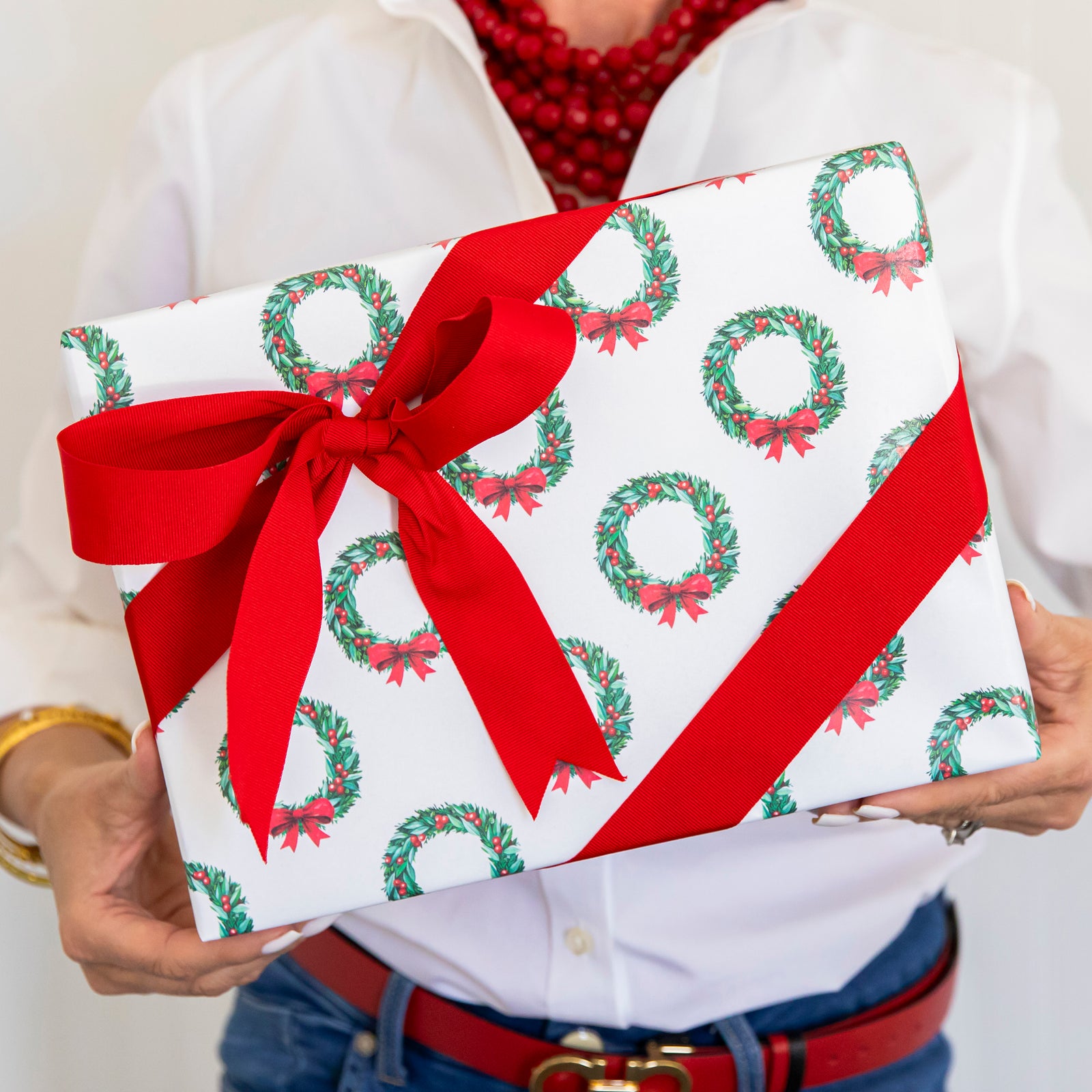 Continuous Roll Gift Wrap | Berry Christmas Wreath