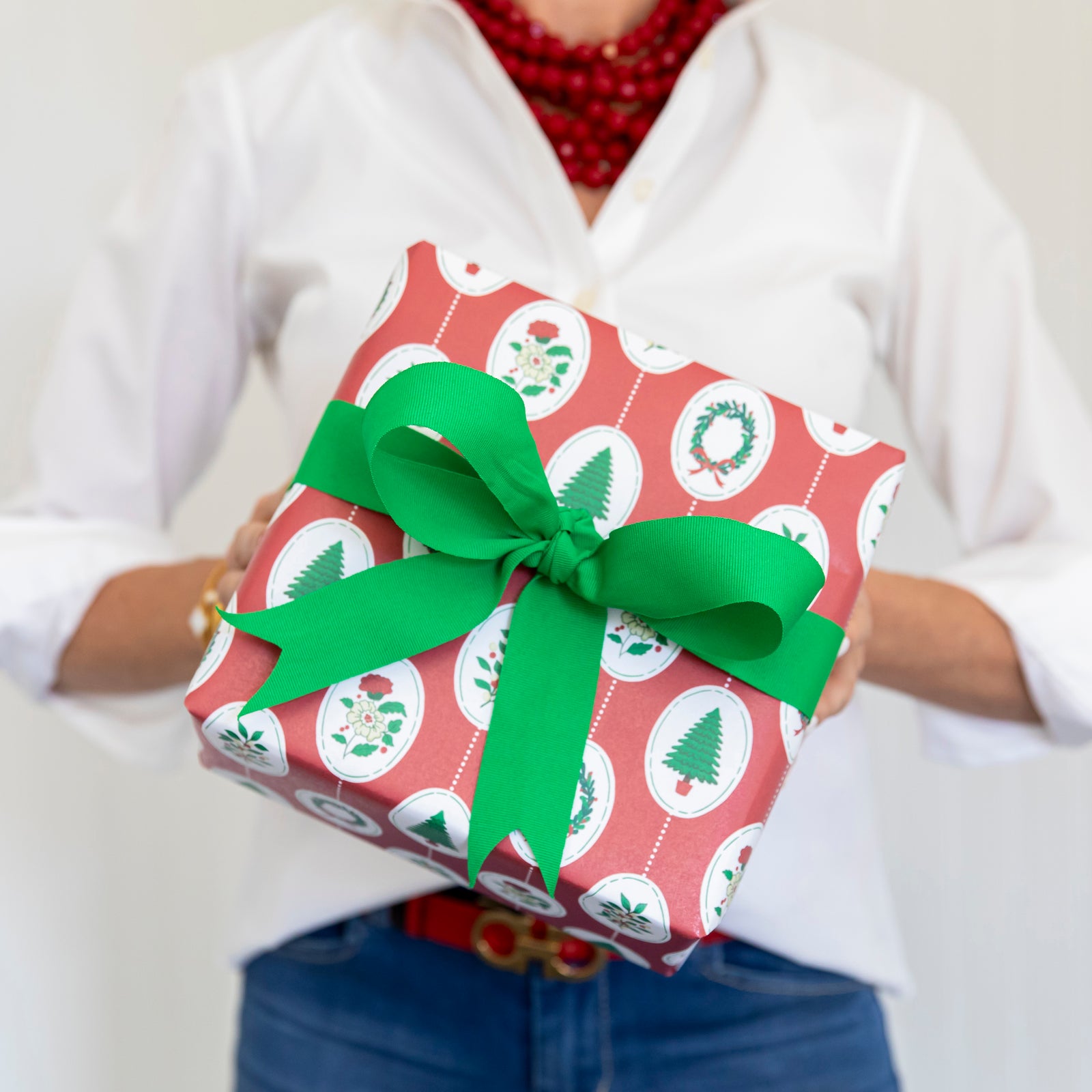 Continuous Roll Gift Wrap | Christmas Medallion
