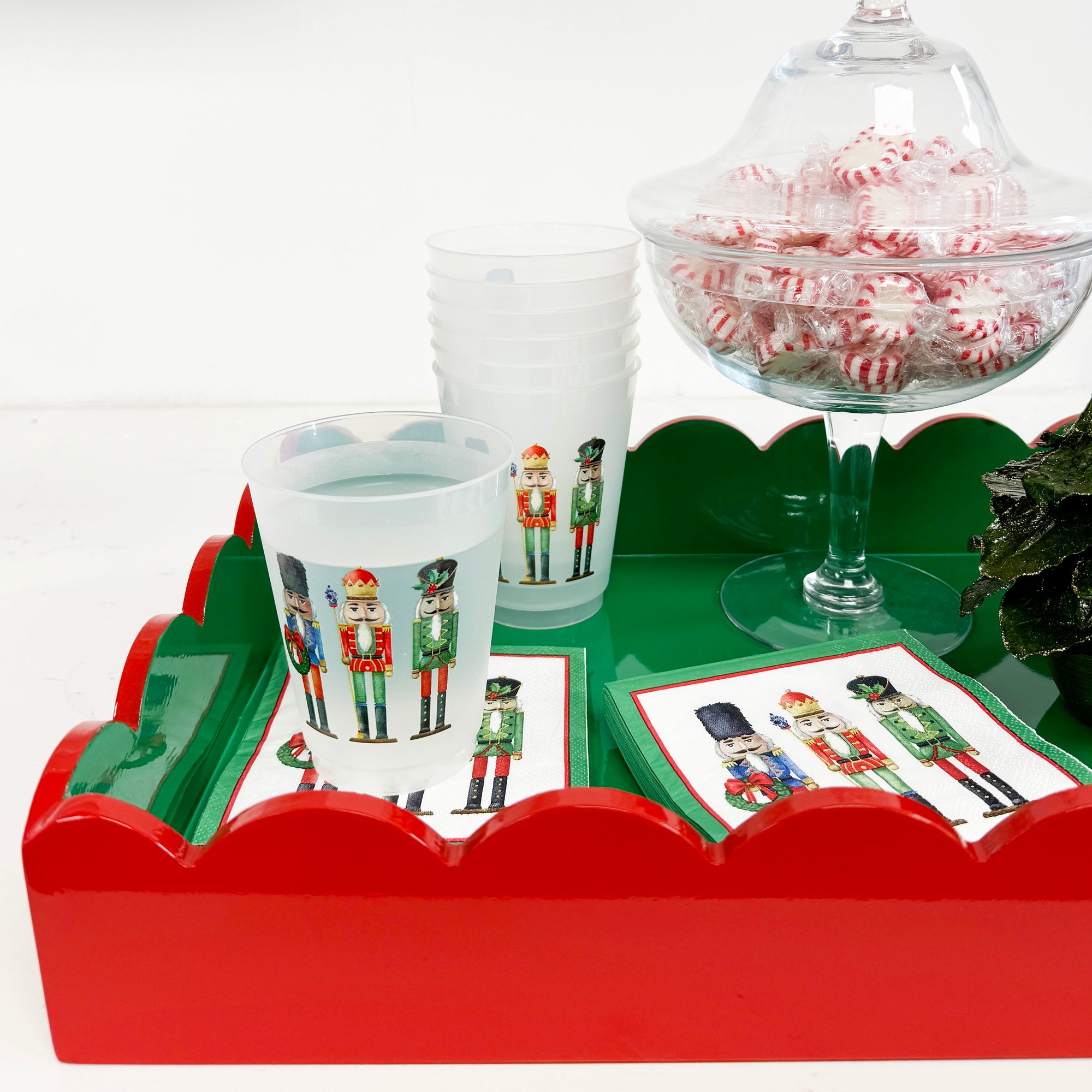 Christmas Scalloped Lacquer Tray