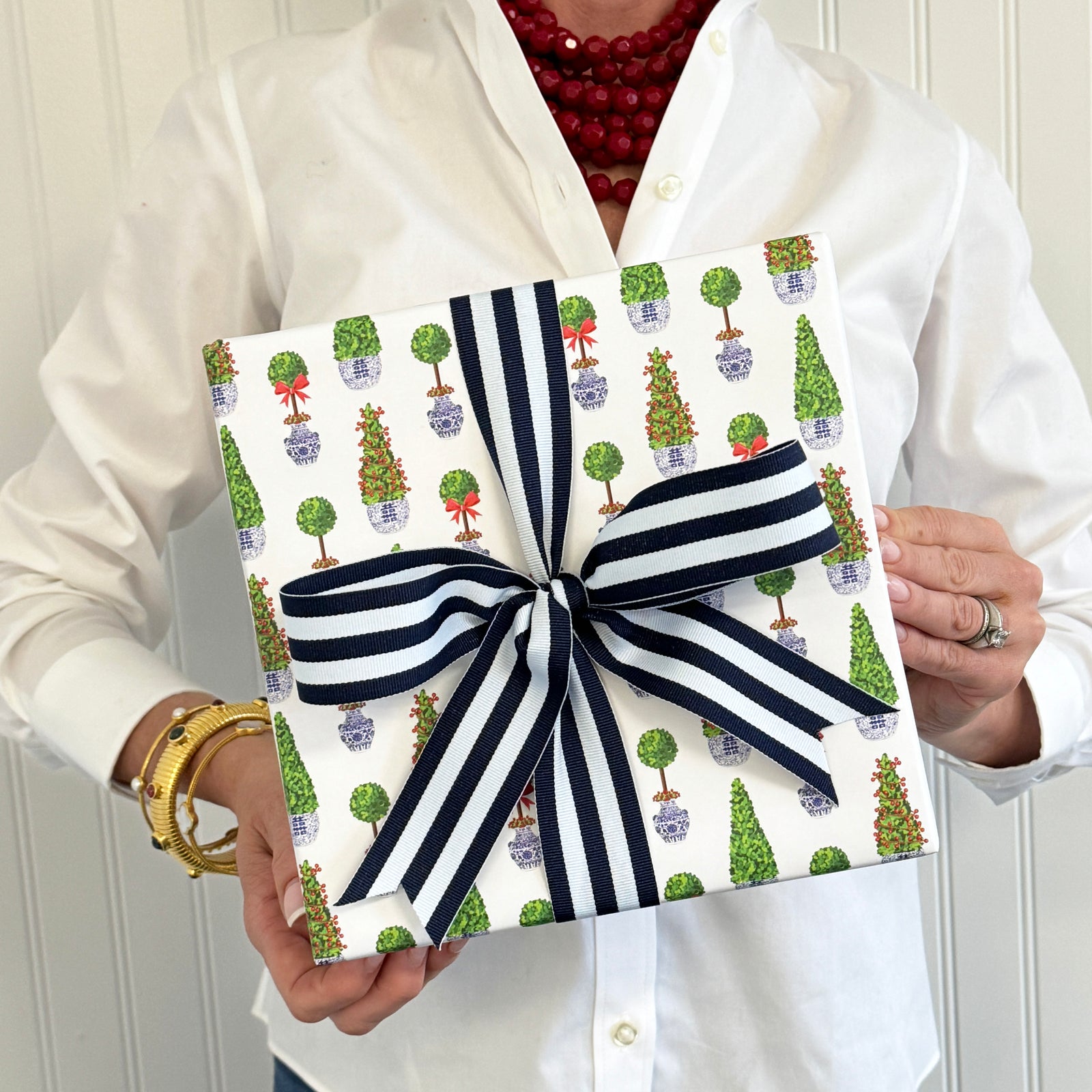 Continuous Roll Gift Wrap | Christmas Topiaries