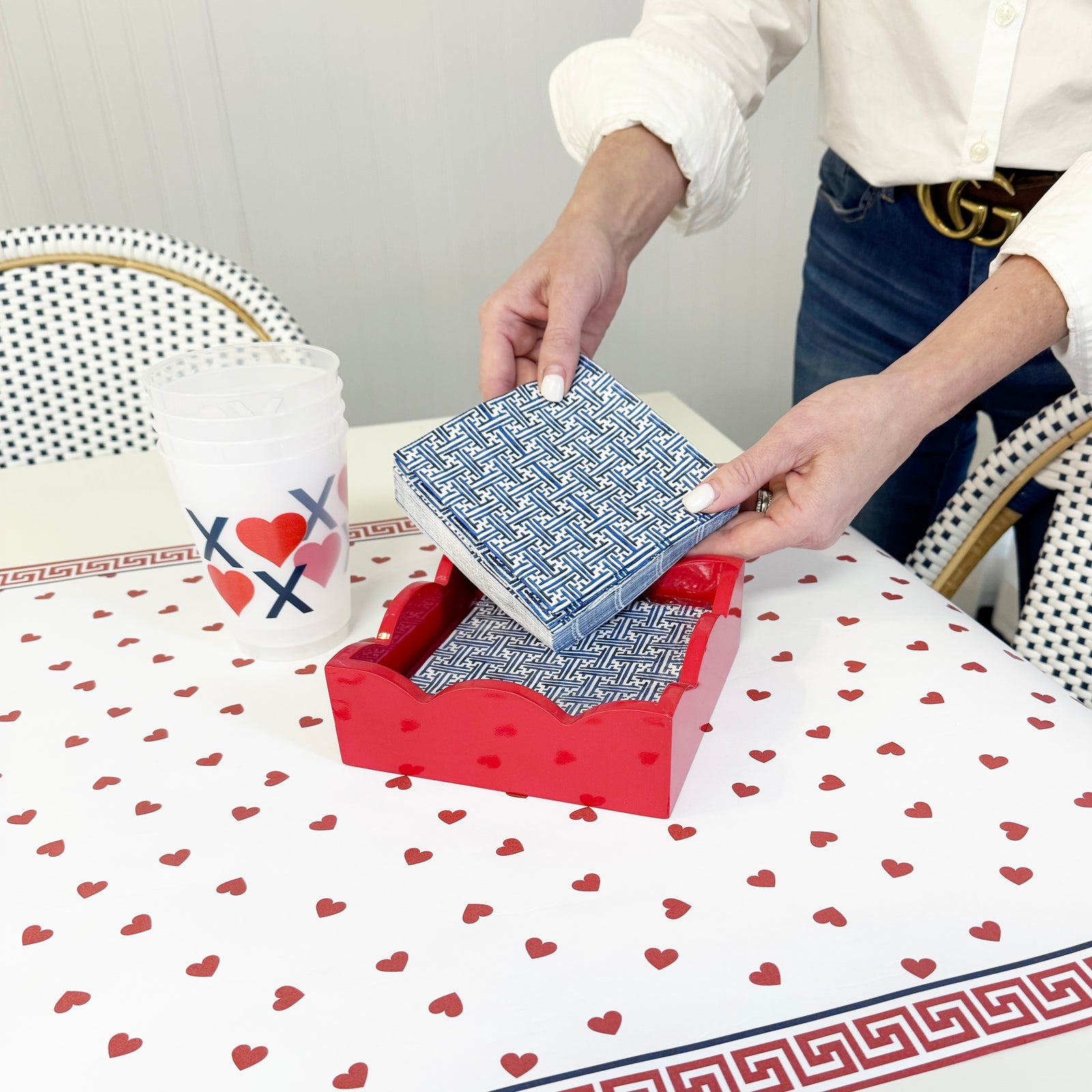 Paper Table Runner | Hearts