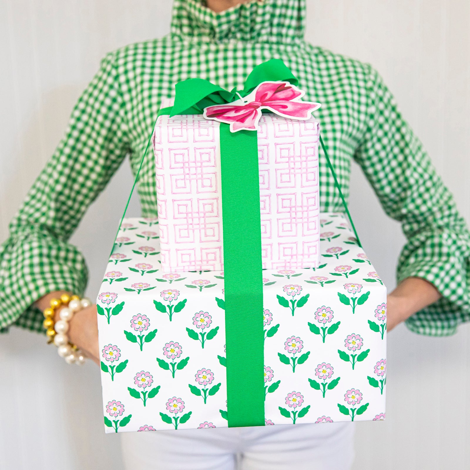 Continuous Roll Gift Wrap | Pink Daisy