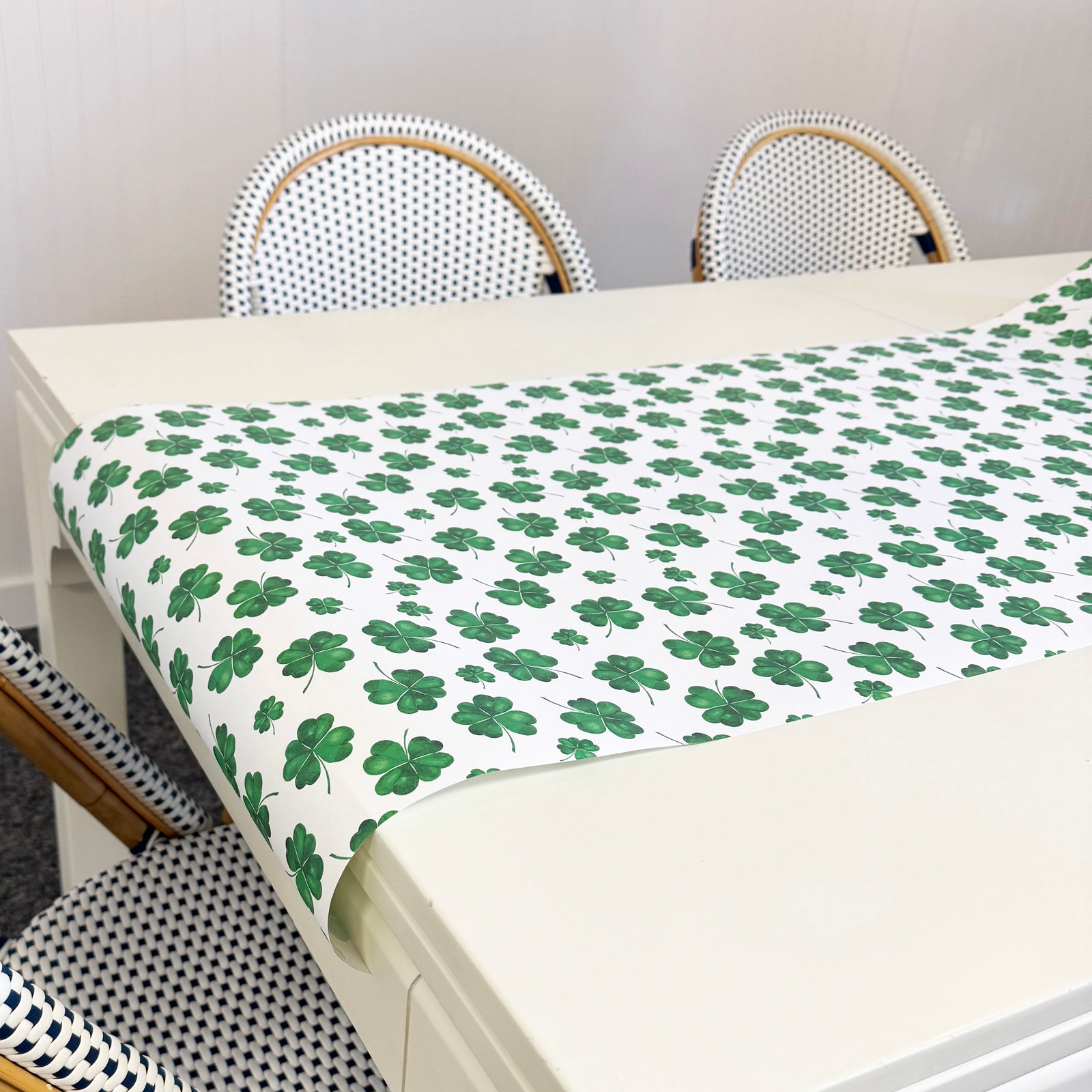 Paper Table Runner | Shamrocks