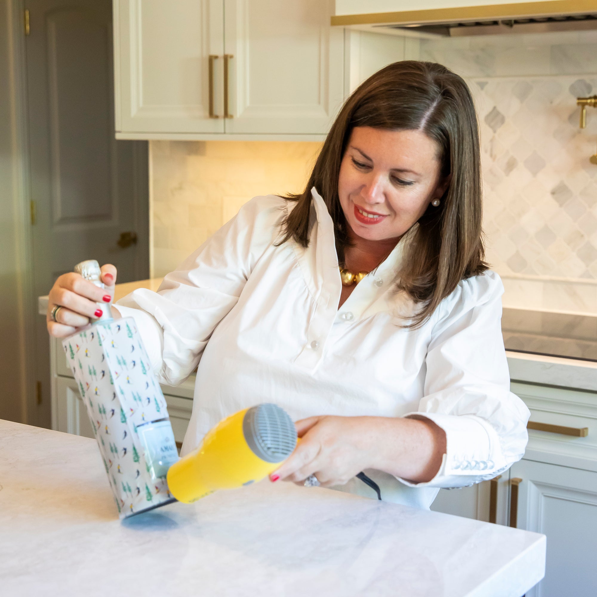 Beau Bottles x WH Hostess Bottle Wrap | Ski Resort