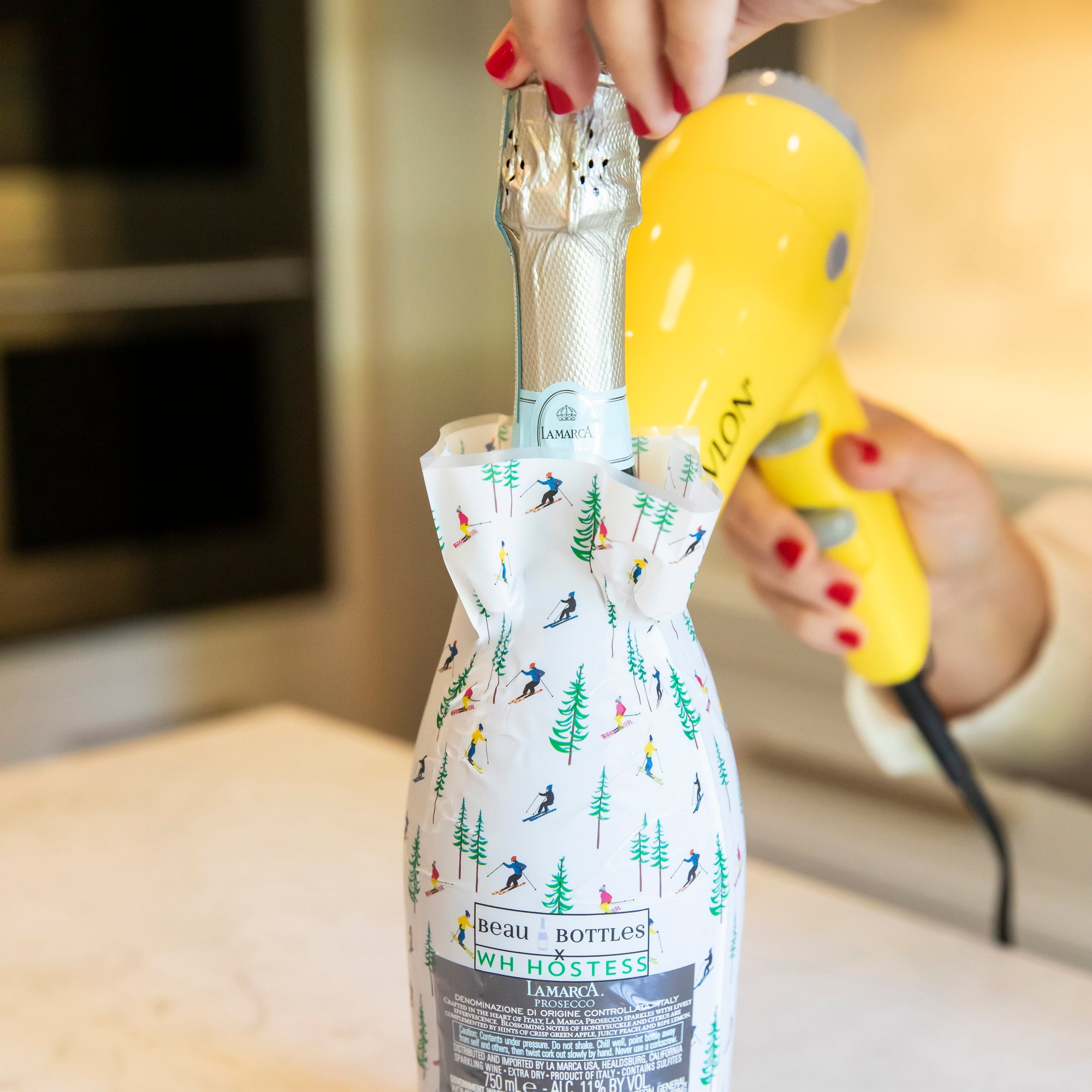 Beau Bottles x WH Hostess Bottle Wrap | Ski Resort